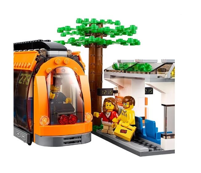 LEGO® 60097 City LEGO City Square | Brickfreak.store