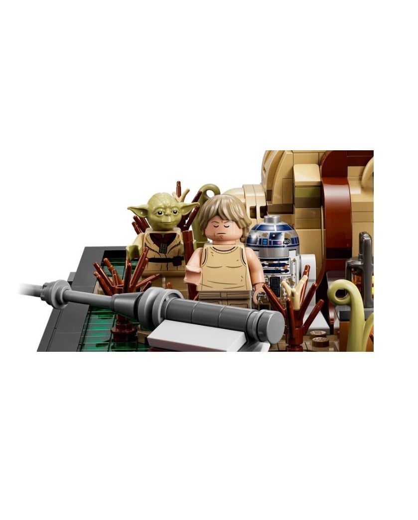 LEGO® 75330 Star Wars™ Dagobah Jedi Training Diorama Brickfreak